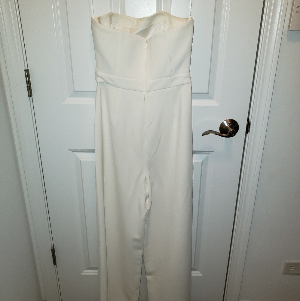 White House Black Market - Picture 3 of 6